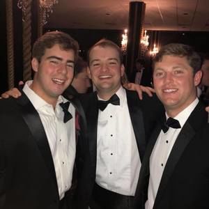 Meet your Posher, Cameron